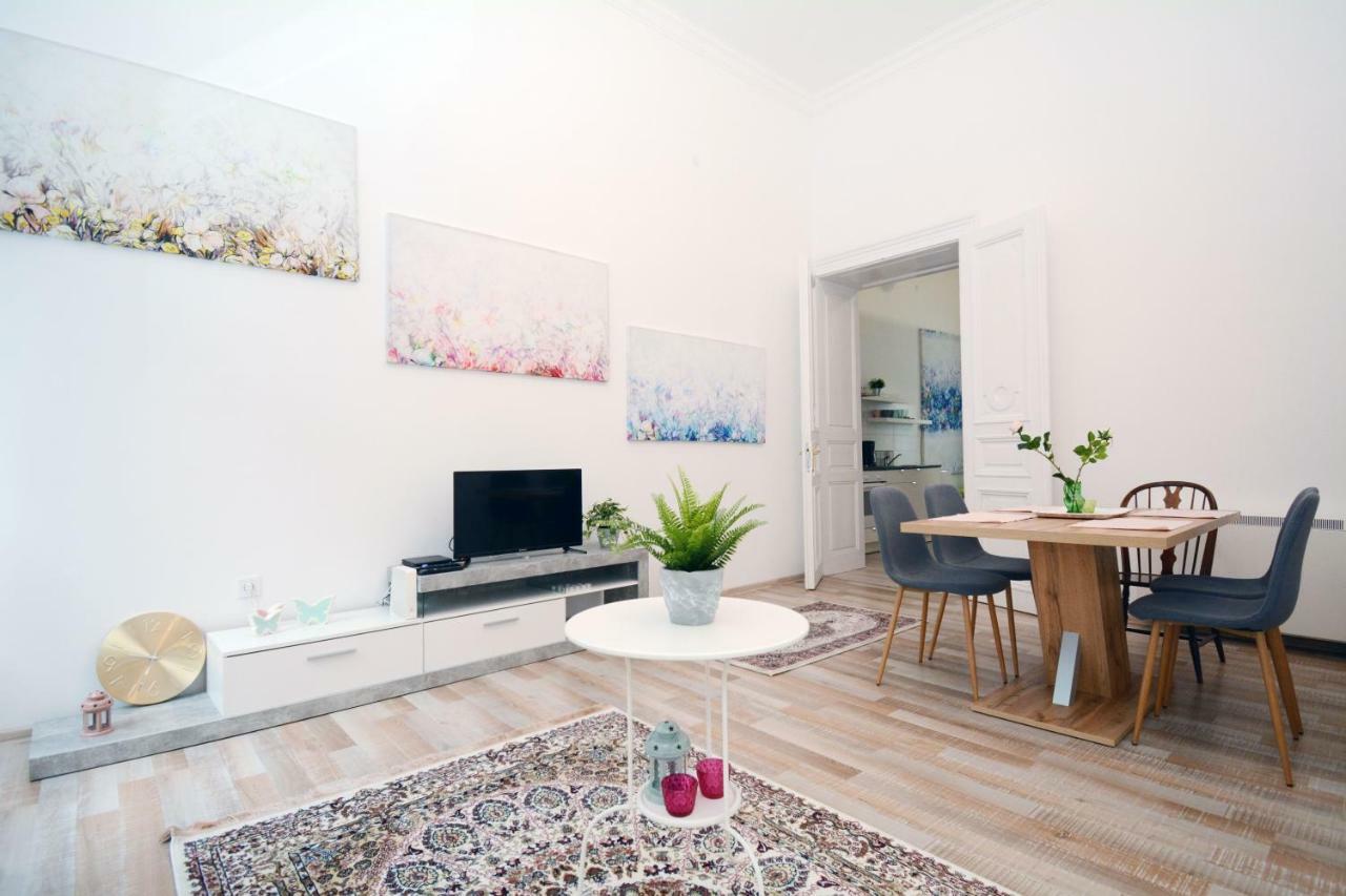 Lillybeth City Center Apartments Budapest Exterior foto
