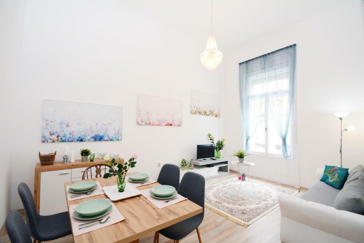 Lillybeth City Center Apartments Budapest Exterior foto